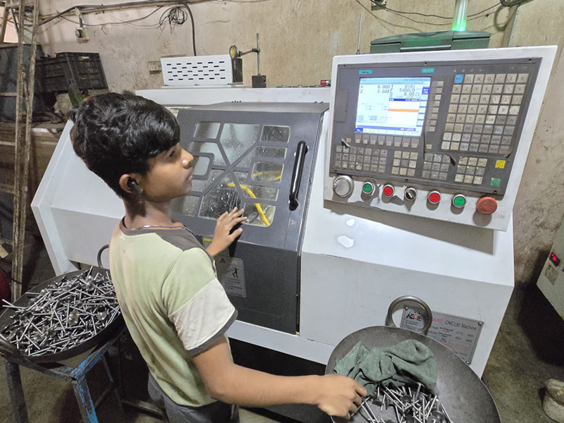 Engine Valve CNC Cutting Machne